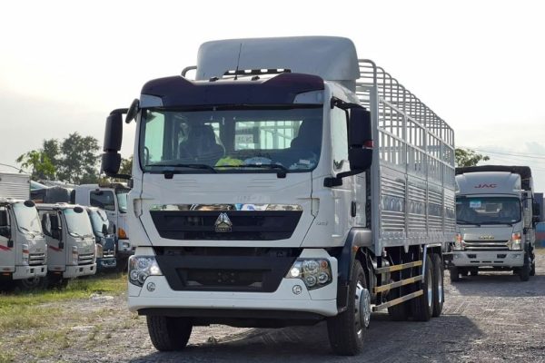Xe tải Howo Max 3 chân