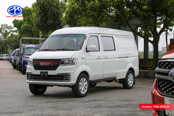 Xe được thiết kế tinh xảo, sang trọng, mạnh mẽ