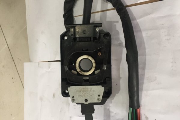 CÔNG TẮC TỔ HỢP JAC