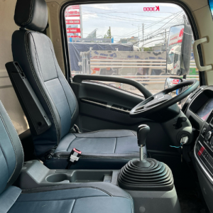 Ghế bọc nỉ chắc chắn, tạo cảm giác thoải mái cho người dùng