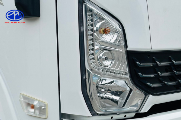 Hệ thống điện pha Halogen chiếu sáng tốt