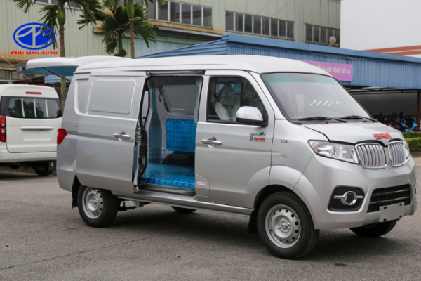 Nội thất xe SRM X30i V2 trang bị đầy đủ, tiện nghi