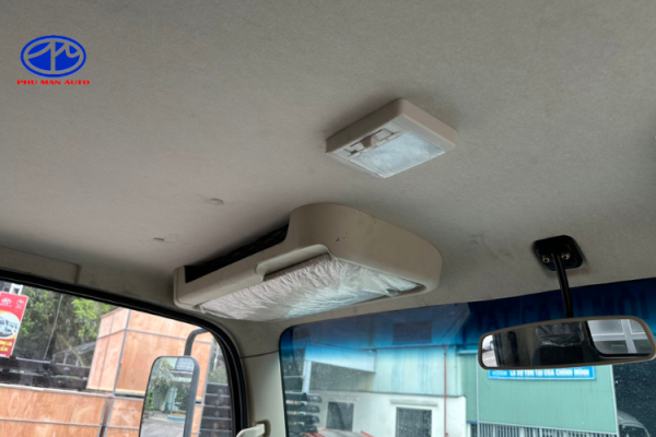 Trang bị đầu đủ hệ thống điều hòa