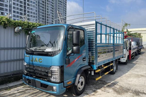 Xe tải JAC N200s E5 1995kg thùng bạt