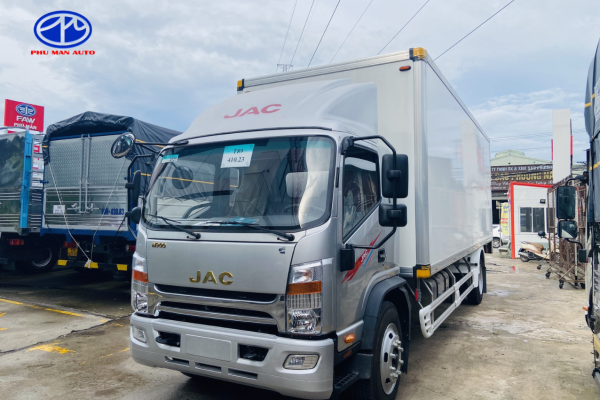 Xe tải JAC N900s thùng bảo ôn