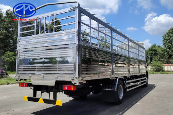 Xe vận hành ổn định, êm ái, tiết kiệm nhiên liệu