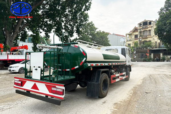 Xe được ứng dụng đa dạng, cung cấp nước cho các công trình xây dựng