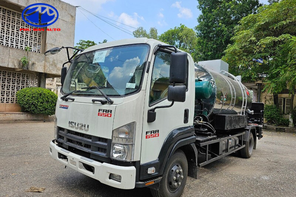 Xe rải nhựa 5 khối Isuzu