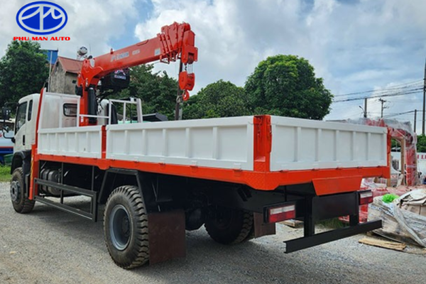 Với sức nâng mạnh mẽ, xe được ứng dụng rộng rãi trong nhiều lĩnh vực