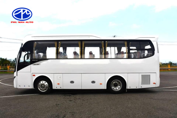 Xe khách Kinglong Nova Euro 5 được thiết kế hiện đại, sang trọng