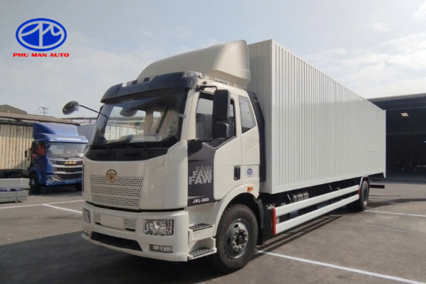 Xe tải Faw 7 tấn thùng kín pallet mới 2025