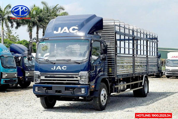 Xe tải Jac N800 plus E5 thùng mui bạt