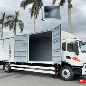 Thiết kế cửa hông và cửa sau chắc chắn, linh hoạt