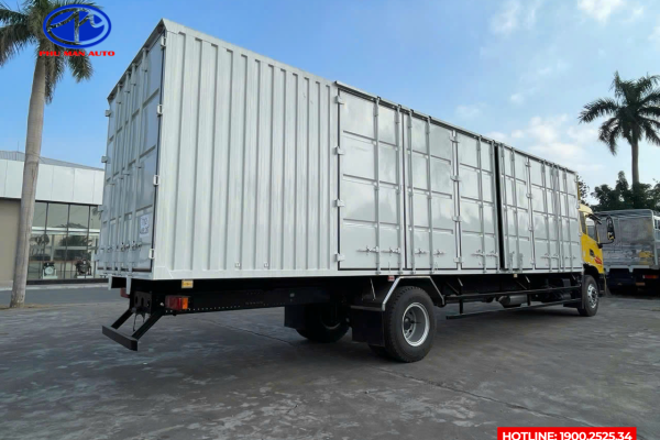 Thùng xe siêu dài, thiết kế dạng kín, chắc chắn