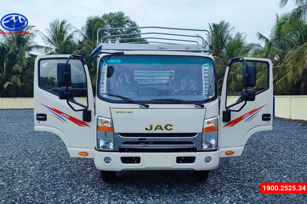 Đầu cabin xe được sơn tĩnh điện ED giúp chống gỉ sét, bền màu