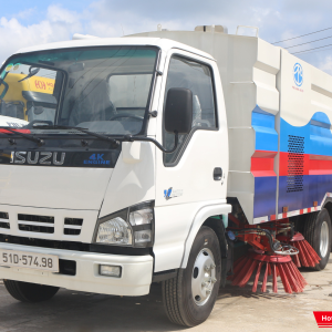 Xe được thiết kế tông màu trắng sạch sẽ, hiện tại