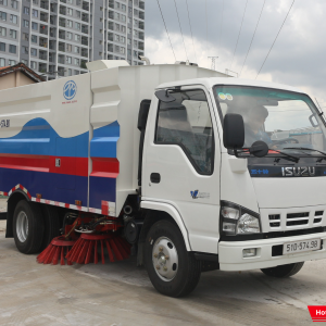 Xe quét đường hút bụi ISUZU 3 khối