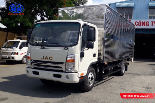 Xe tải Jac N650 e5 thùng kín mạnh mẽ, hiện đại