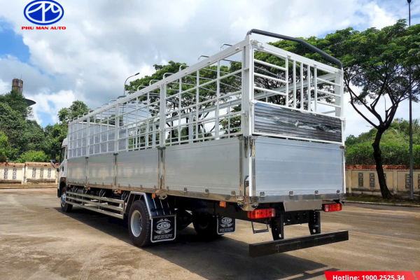 Thùng bạt siêu dài 9m9 chở được 7 tấn 5 hàng hóa