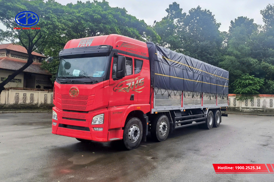 Xe có ngoại thất hiện đại cùng mặt cabin lớn