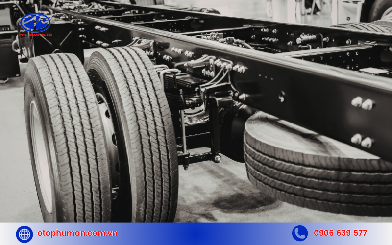 Khung chassis xe tải được cấu tạo từ vật liệu chất lượng cao, bền bỉ