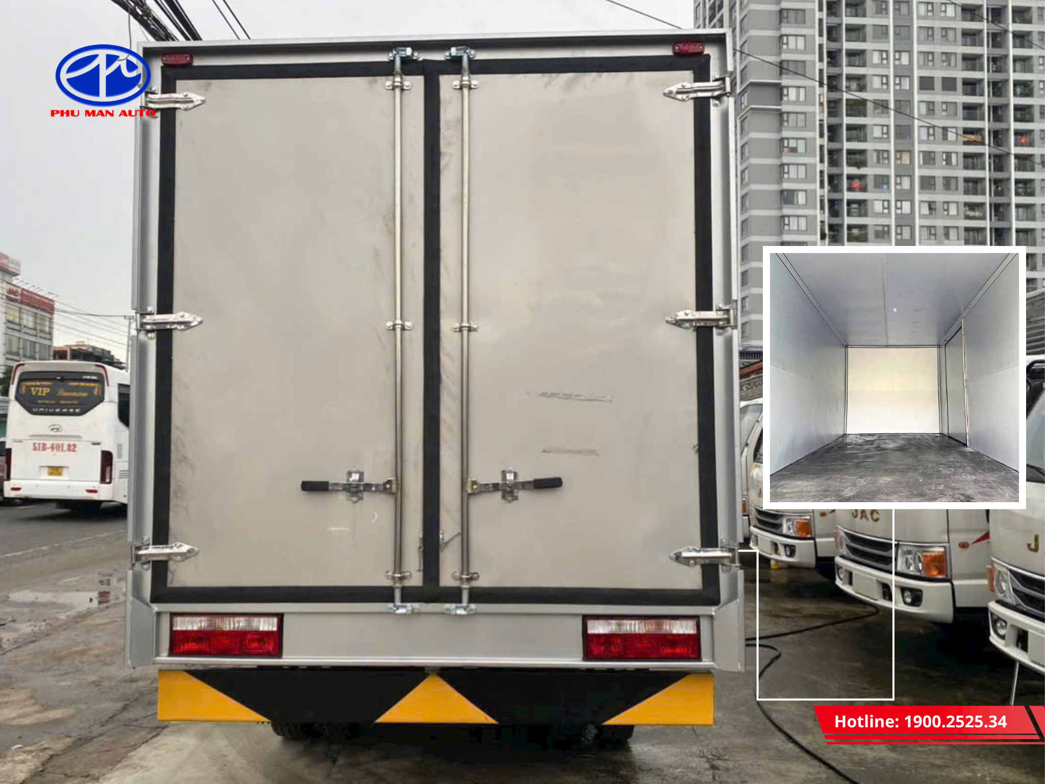 Thùng xe kết cấu bền vững, bảo vệ hàng hóa an toàn