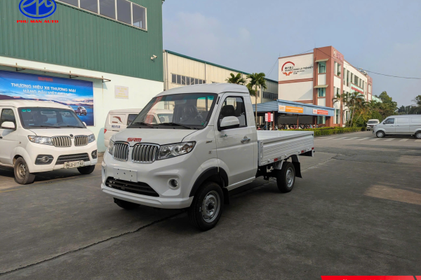 Xe có tải trọng 990kg, phù hợp lưu thông nội thành
