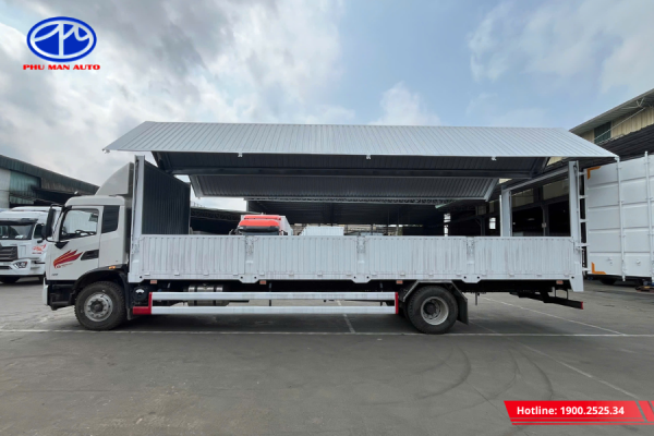 Xe Dongfeng thùng cánh dơi dài 9m6, tối ưu khả năng vận chuyển