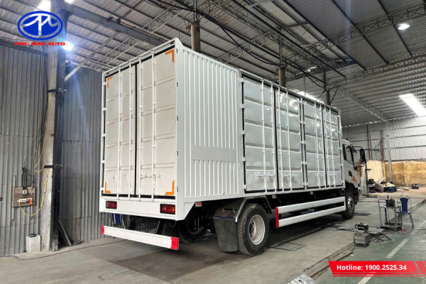 Thùng tiêu chuẩn container kích thước rộng rãi