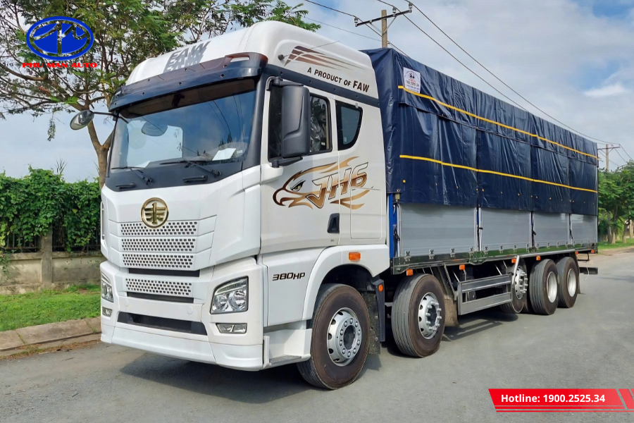 Ngoại thất xe hiện đại, mạnh mẽ, gây ấn tượng từ cái nhìn đầu tiên