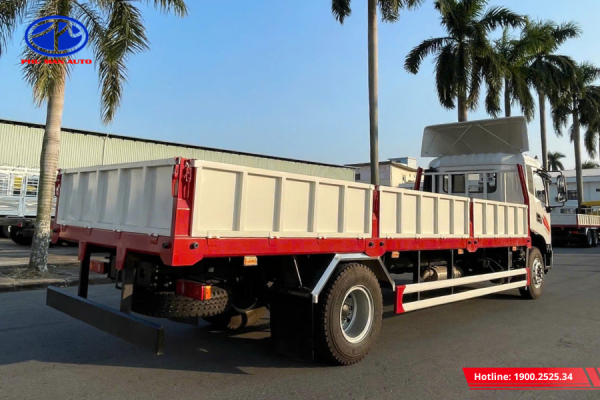 Kết cấu khung xe chắc chắn, mở bửng linh hoạt